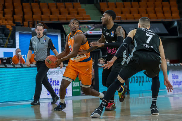 比赛一开始 比赛一开始