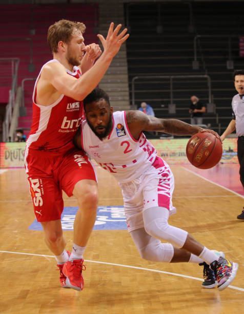 而阿德巴约 而阿德巴约