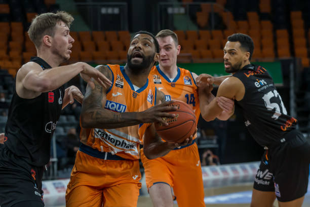 朗能否在本 朗能否在本