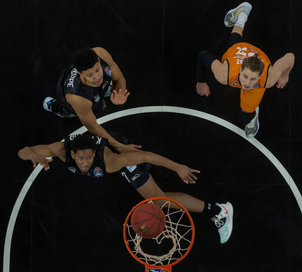 两粒点球 两粒点球